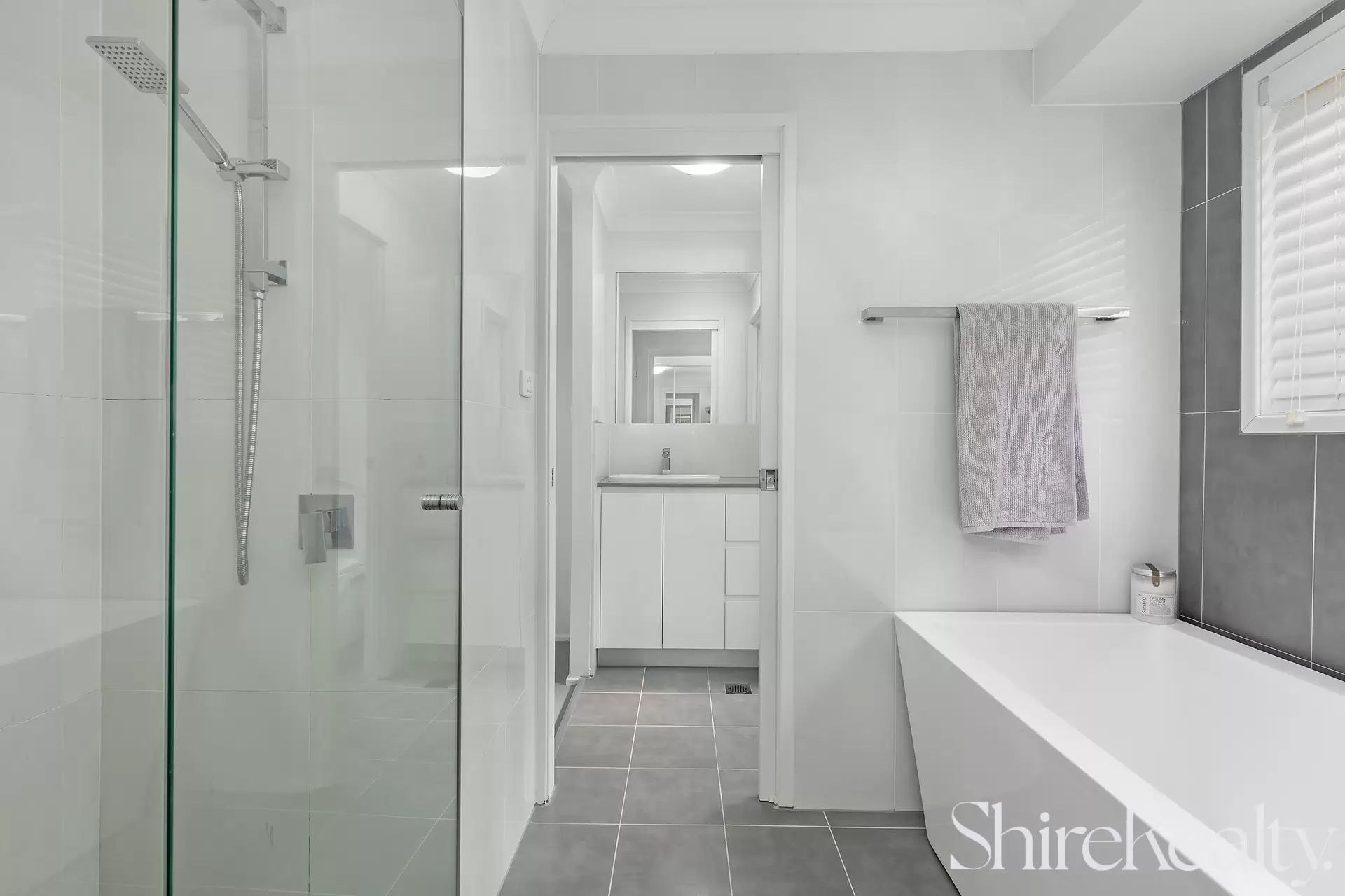 Stanhope Gardens Leased by Shire Realty - image 5