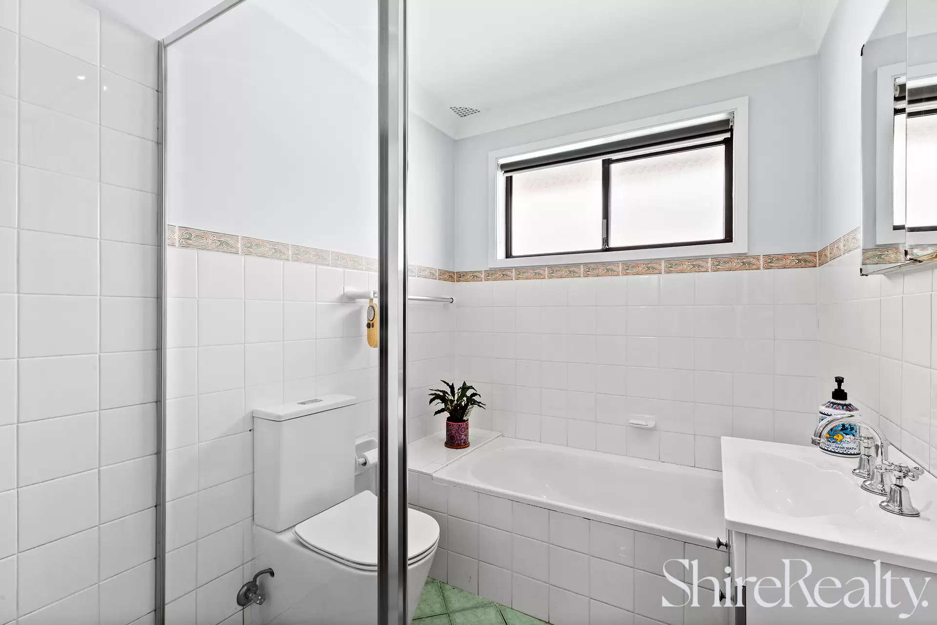 7 Gathrey Crescent, Kings Langley Sold by Shire Realty - image 9