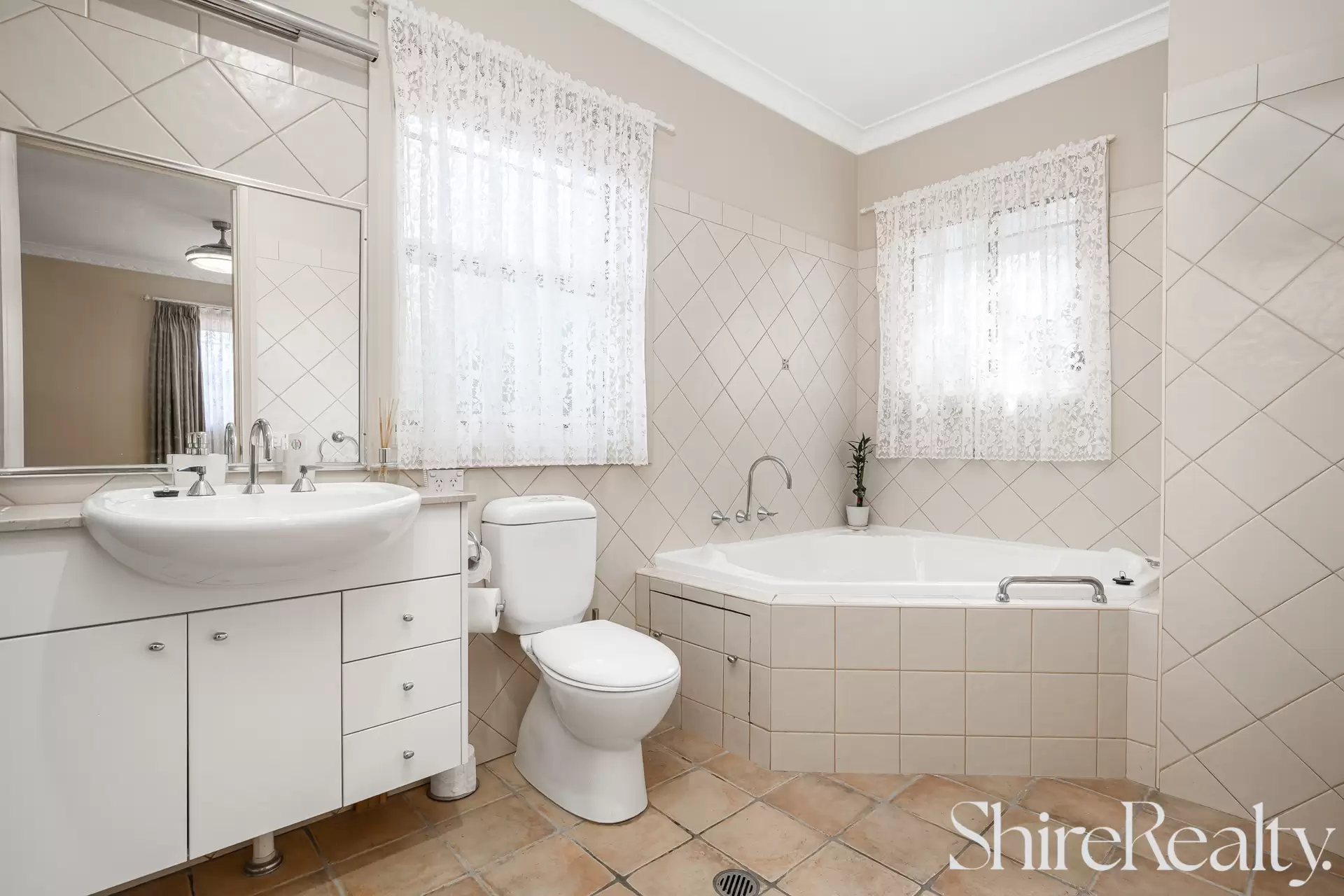 7 First Farm Drive, Castle Hill Sold by Shire Realty - image 8