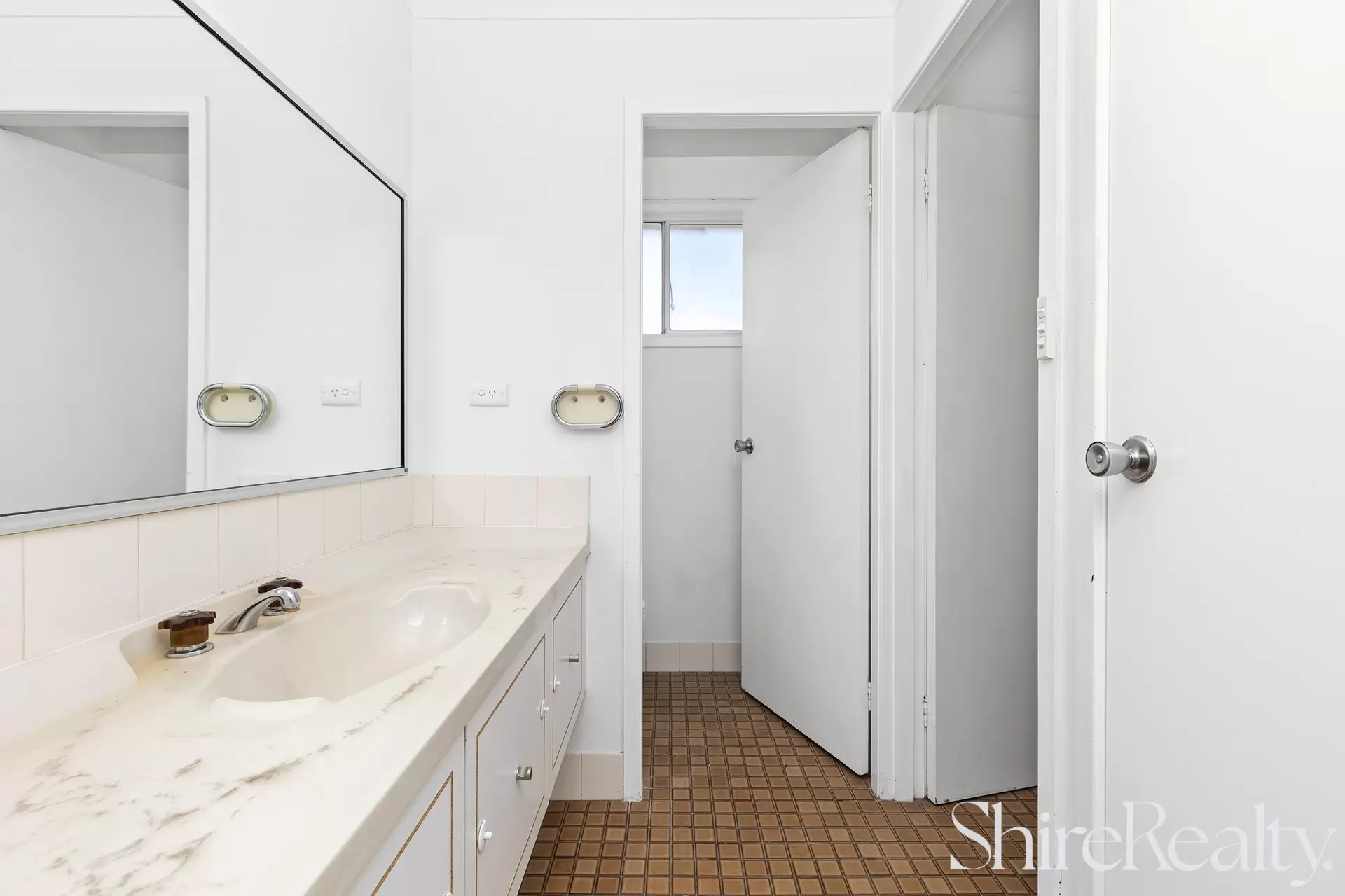 5 Knightsbridge Place, Castle Hill Sold by Shire Realty - image 6